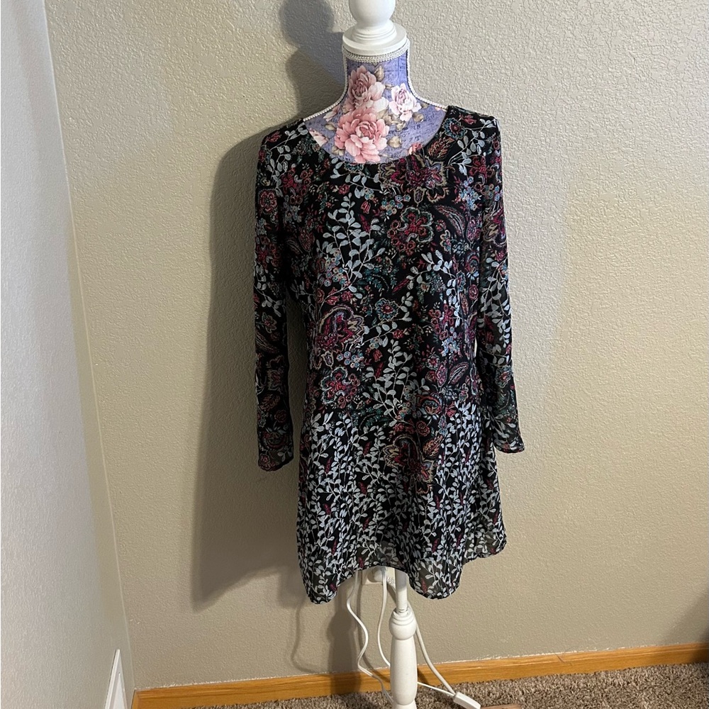 Speechless Black Floral Dress‎